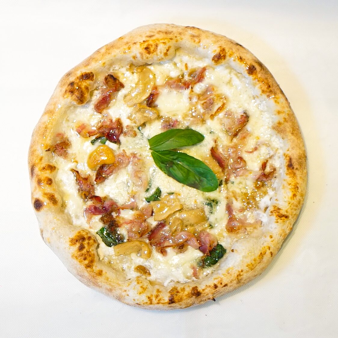 Pizza Delizia al Tartufo Bianco di Mister Pizza